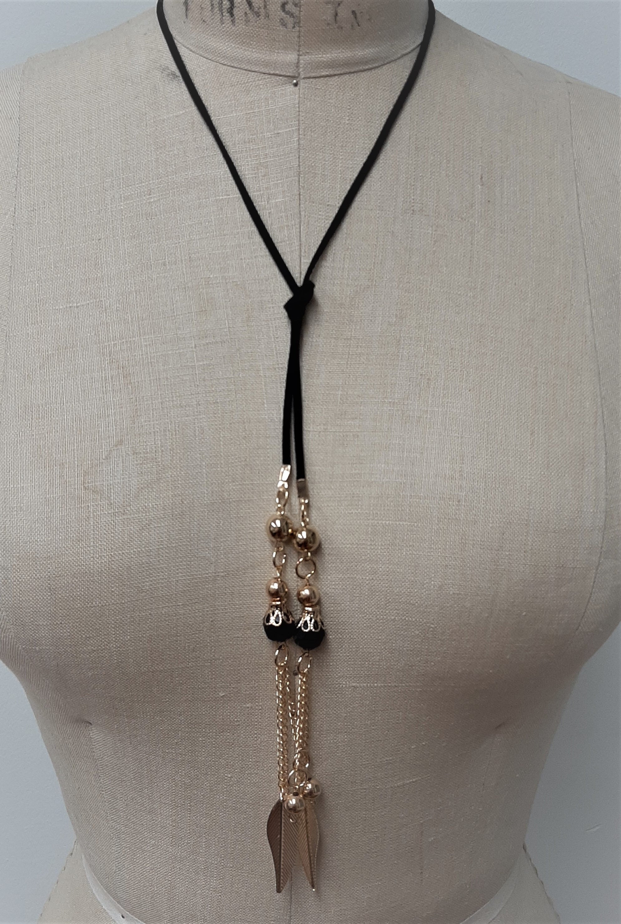 Feather Suede Necklace / Statement Necklace / Feather Tassel Necklace / Trendy Necklace