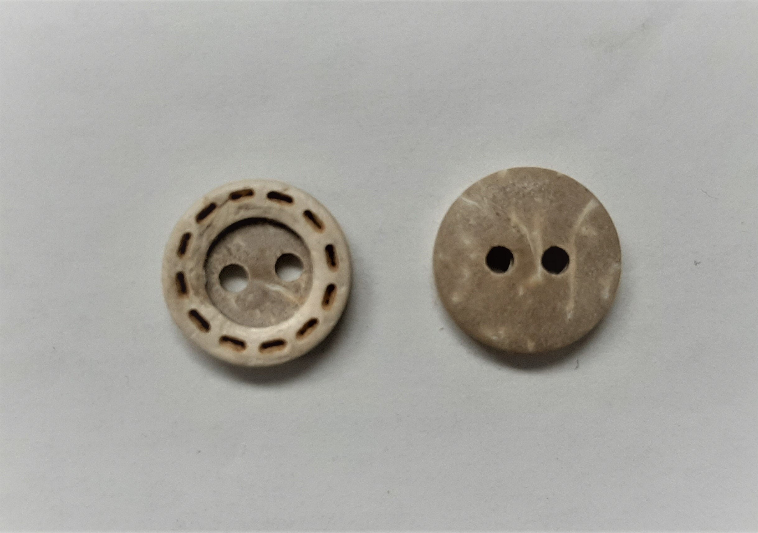 50 PCS Vintage Wooden Coat Buttons Dark Brown And Natural 2 Holes Round Wood Sewing Dashed Buttons