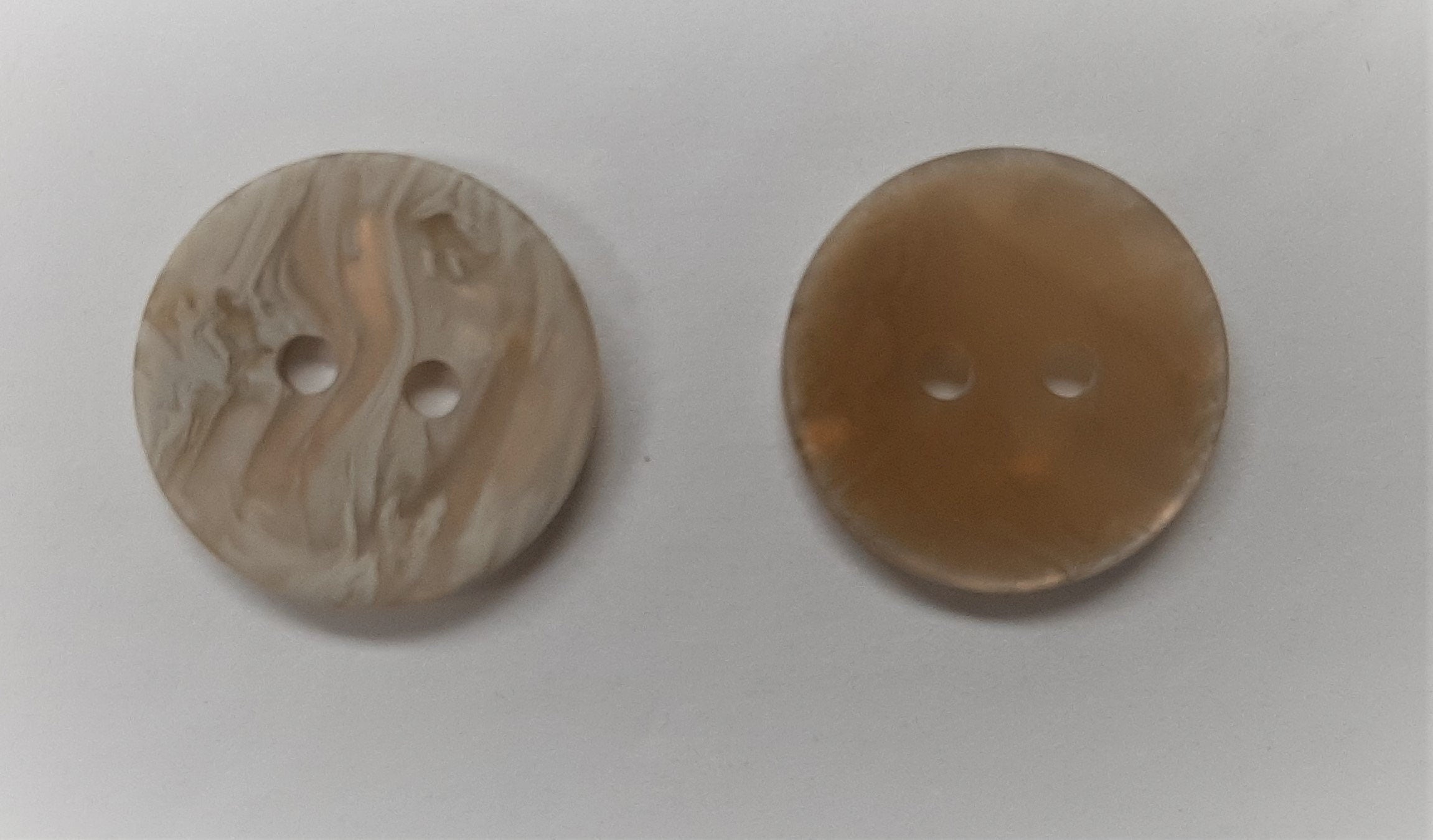 50 PCS Vintage Pearlescent Natural Carved MOP Shell button 2-hole sew-on iridescent sewing crafts Jewelry BT-1658