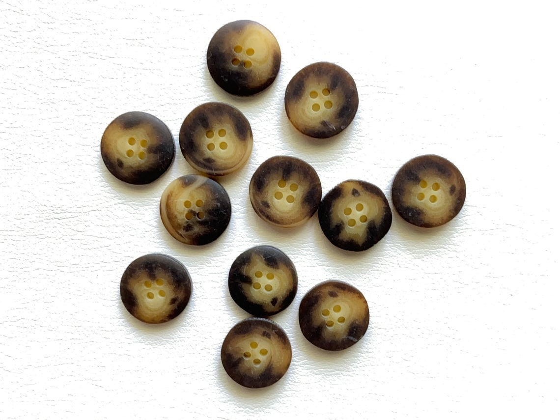 50 PCS vintage buttons Tiny Four Holes Sewing Button Blouse Shirt Replacement Button Raised Edge Button BT-1635